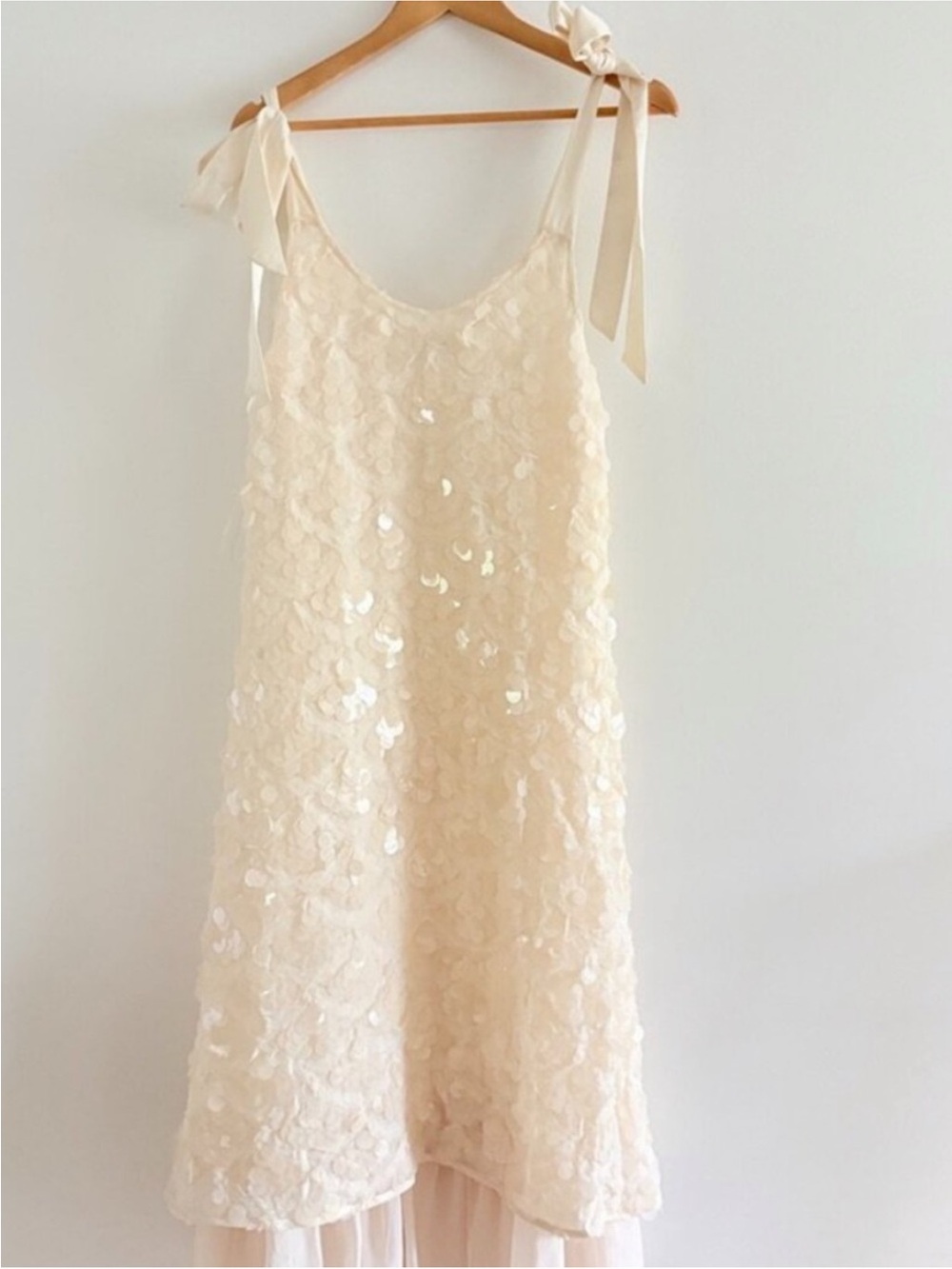 En Saison Ivory Sequin Floral Dress with Tie Straps - Picture 6 of 11